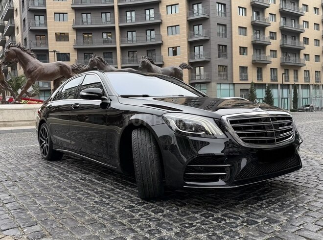 Mercedes  2017, 174,000 km - 4.0 л - Bakı