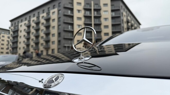 Mercedes  2017, 174,000 km - 4.0 л - Bakı
