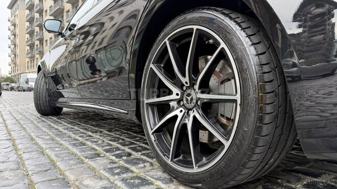 Mercedes  2017, 174,000 km - 4.0 л - Bakı