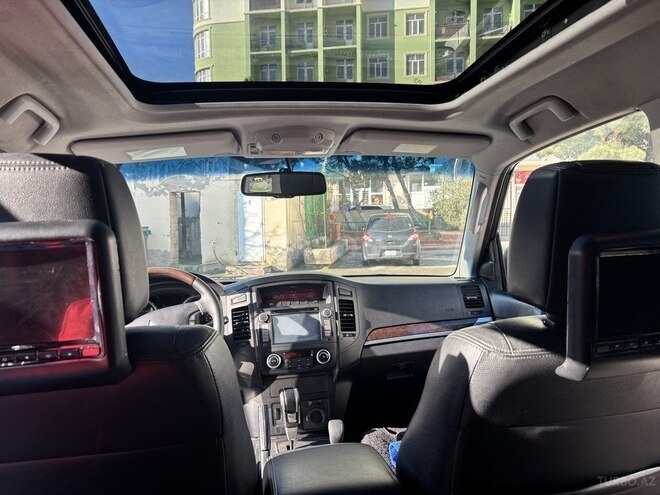 Mitsubishi Pajero 2012, 199,500 km - 3.5 л - Bakı