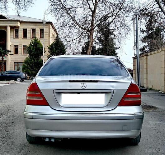 Mercedes C 200 2000, 211,245 km - 2.0 л - Bakı