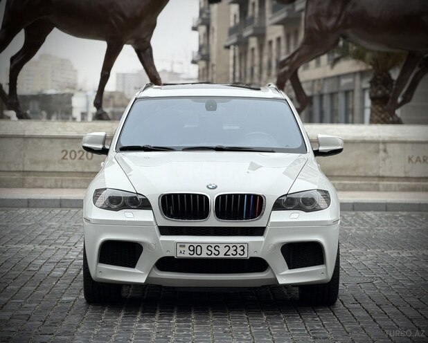 BMW X5 M 2011, 162,900 km - 4.4 l - Bakı