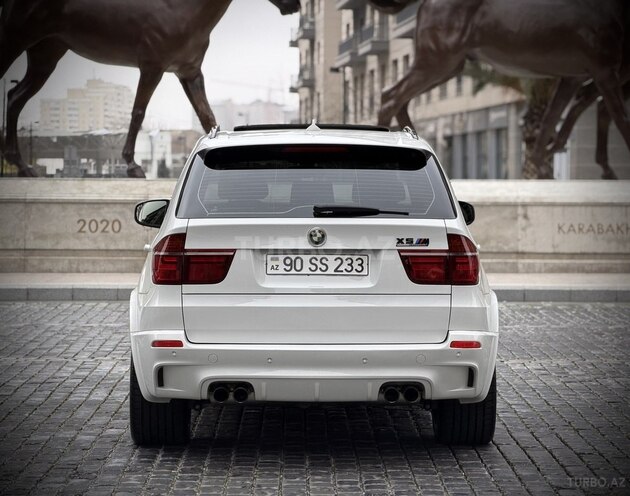 BMW X5 M 2011, 162,900 km - 4.4 l - Bakı