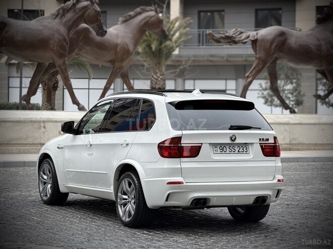 BMW X5 M 2011, 162,900 km - 4.4 l - Bakı