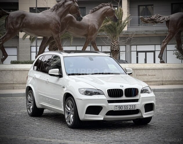 BMW X5 M 2011, 162,900 km - 4.4 l - Bakı