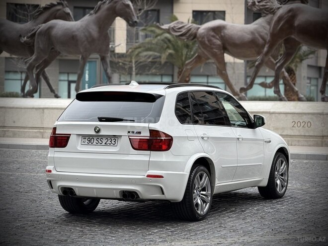 BMW X5 M 2011, 162,900 km - 4.4 l - Bakı