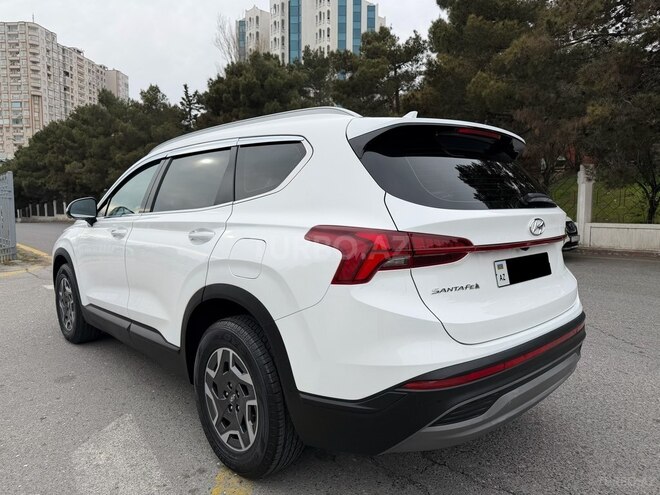 Hyundai Santa Fe-5