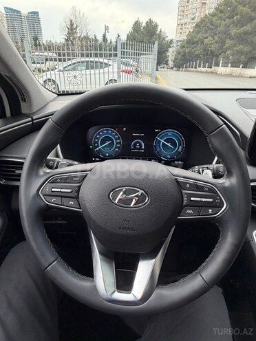 Hyundai Santa Fe-13