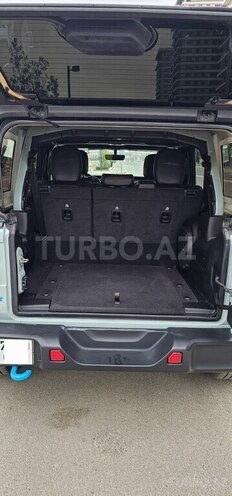 Jeep Wrangler-13