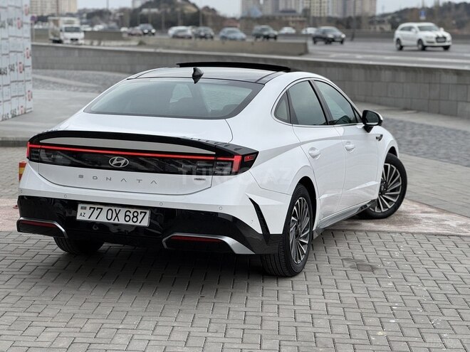 Hyundai Sonata-5