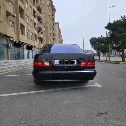Mercedes E 220 2000, 408,000 km - 2.2 l - Bakı