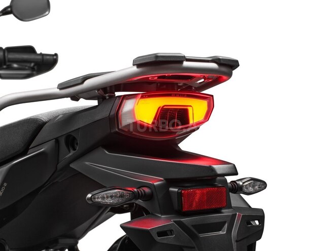 CFMOTO 1000MTX-11