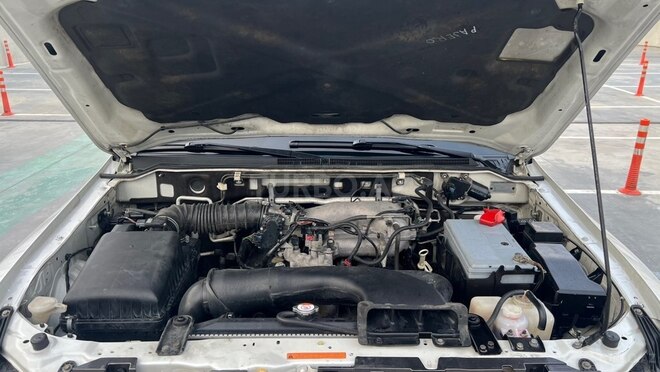 Mitsubishi Pajero 2011, 233,525 km - 3.5 л - Bakı