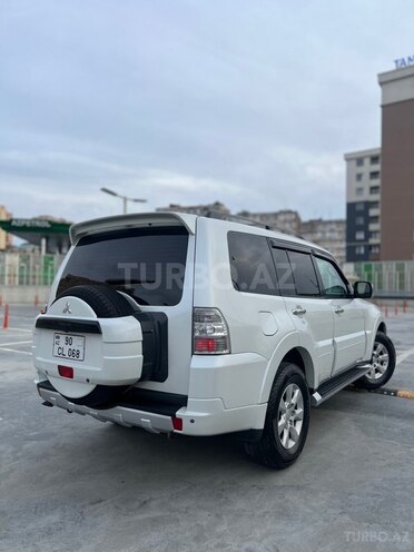 Mitsubishi Pajero 2011, 233,525 km - 3.5 л - Bakı