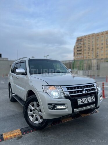 Mitsubishi Pajero 2011, 233,525 km - 3.5 л - Bakı