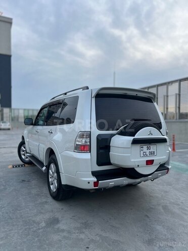 Mitsubishi Pajero 2011, 233,525 km - 3.5 л - Bakı