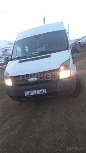Ford Transit-1