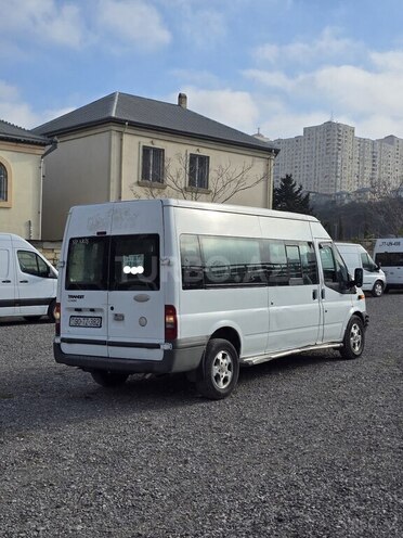 Ford Transit-2