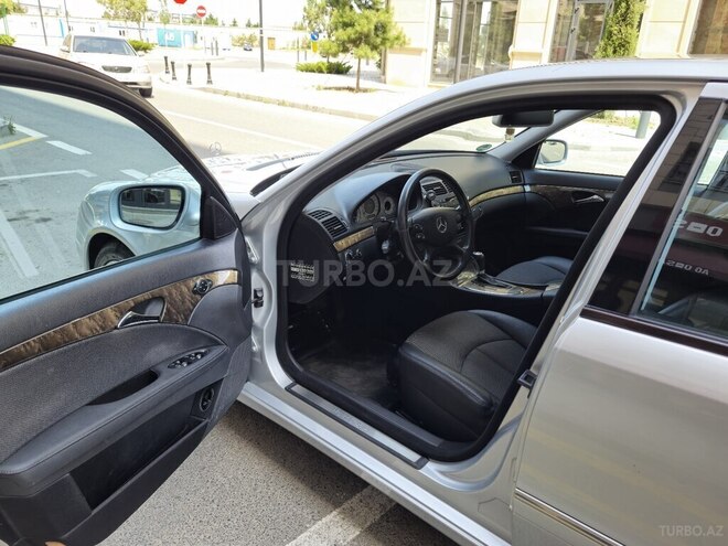 Mercedes E 200-6