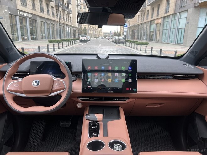 Changan  2025, 2,882 km - 1.5 l - Bakı