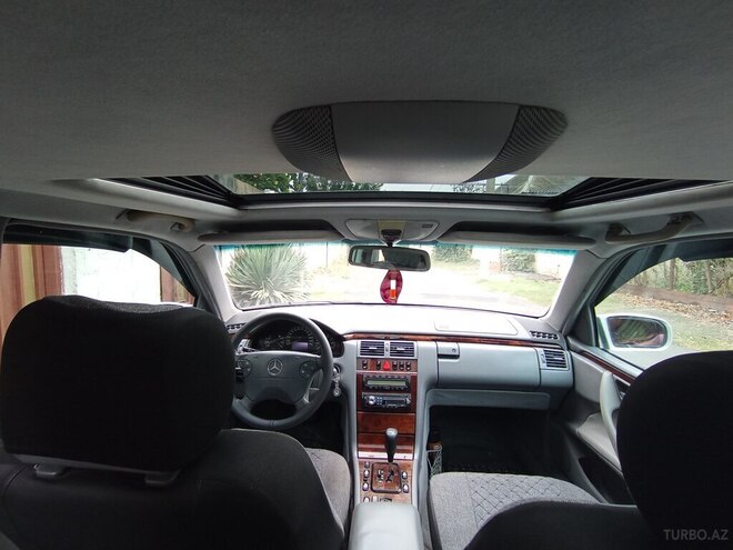 Mercedes E 240 2001, 381,000 km - 2.4 л - Mingəçevir