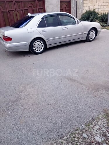 Mercedes E 240 2001, 381,000 km - 2.4 л - Mingəçevir