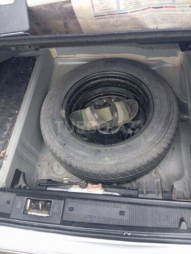 Mercedes E 240 2001, 381,000 km - 2.4 л - Mingəçevir