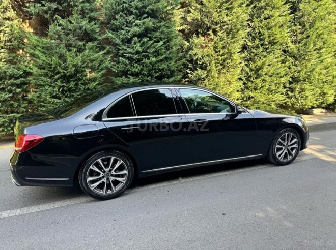 Mercedes E 220 d 2019, 156,452 km - 2.1 л - Bakı