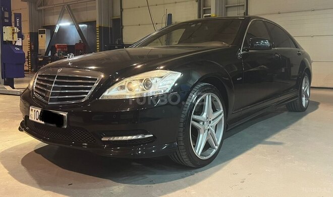 Mercedes S 500 2011, 233,500 km - 4.7 л - Bakı
