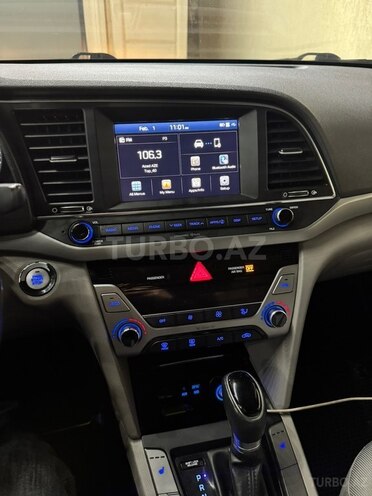 Hyundai Elantra 2017, 93,600 km - 2.0 l - Bakı