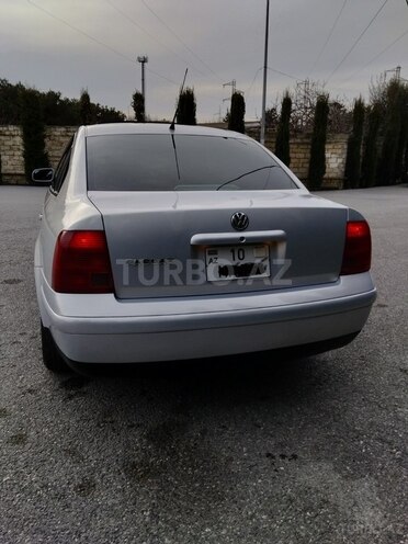 Volkswagen Passat 1999, 270,378 km - 1.8 л - Bakı