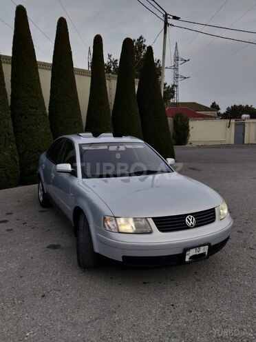 Volkswagen Passat 1999, 270,378 km - 1.8 л - Bakı