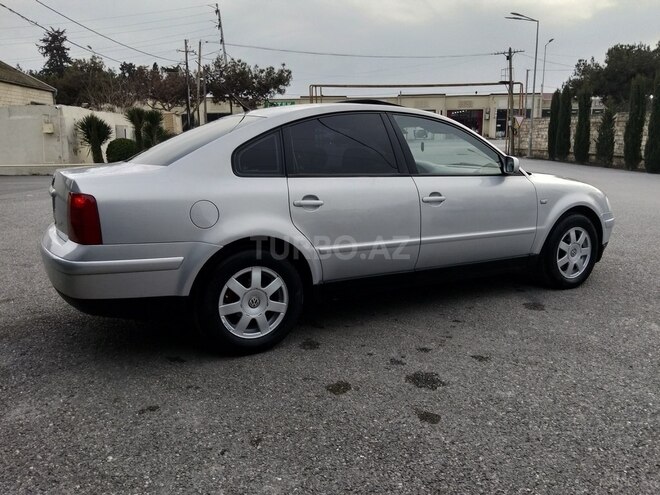 Volkswagen Passat 1999, 270,378 km - 1.8 л - Bakı