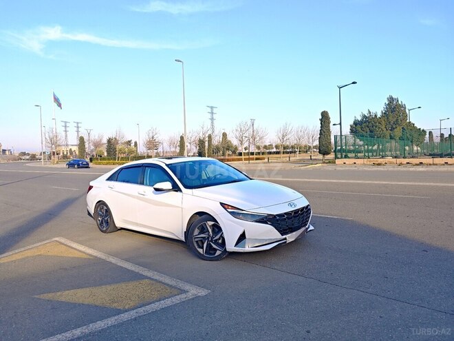 Hyundai Elantra 2022, 68,800 km - 1.6 l - Bakı
