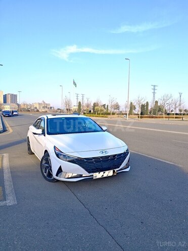 Hyundai Elantra 2022, 68,800 km - 1.6 l - Bakı