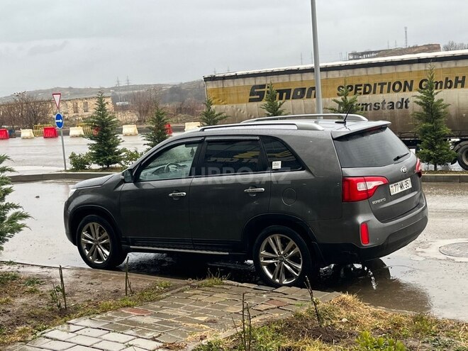 Kia Sorento-18