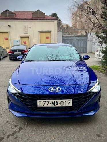 Hyundai Elantra-1