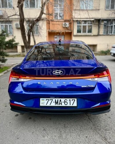 Hyundai Elantra-2