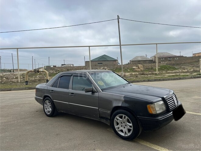 Mercedes 220 E 1993, 390,000 km - 2.2 l - Bakı