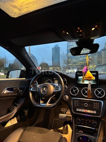 Mercedes CLA 250 4MATIC-5