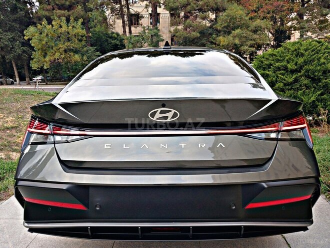 Hyundai Elantra 2024, 18,400 km - 1.6 l - Bakı