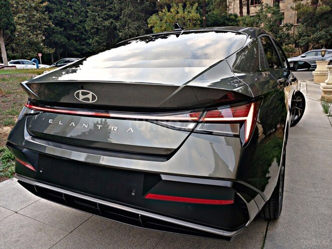 Hyundai Elantra 2024, 18,400 km - 1.6 l - Bakı