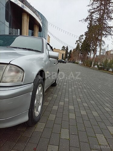 Mercedes C 220 1998, 321,123 km - 2.2 л - İmişli