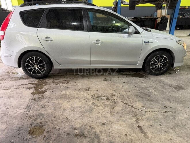 Hyundai i30 2010, 277,000 km - 1.6 l - Bakı