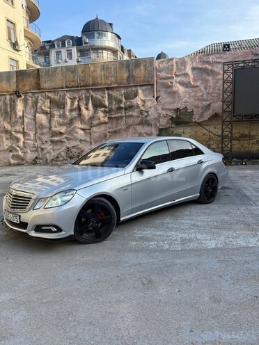 Mercedes E 220 2010, 272,000 km - 2.1 l - Bakı
