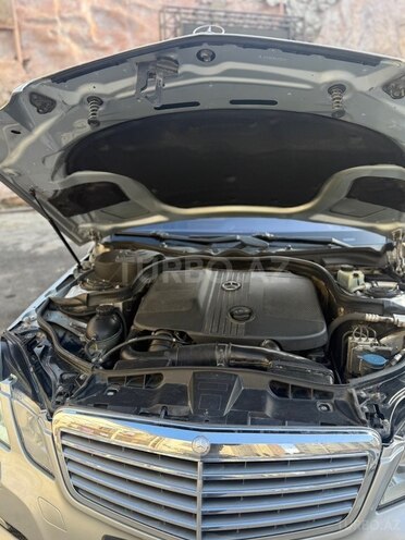 Mercedes E 220 2010, 272,000 km - 2.1 l - Bakı