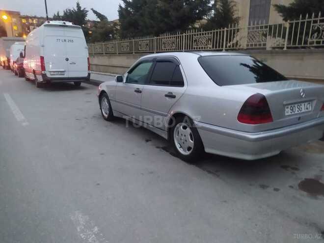 Mercedes C 220 1998, 290,000 km - 2.2 l - Bakı
