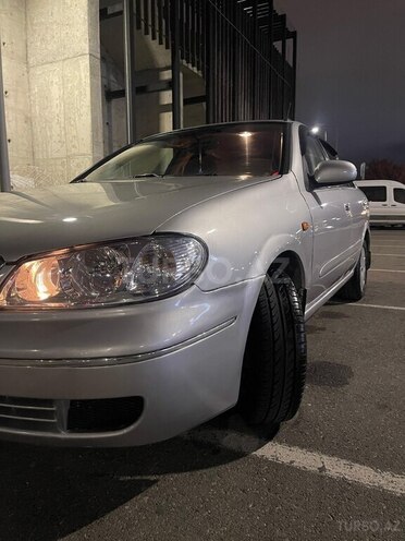 Nissan Sunny 2006, 325,000 km - 1.3 l - Bakı