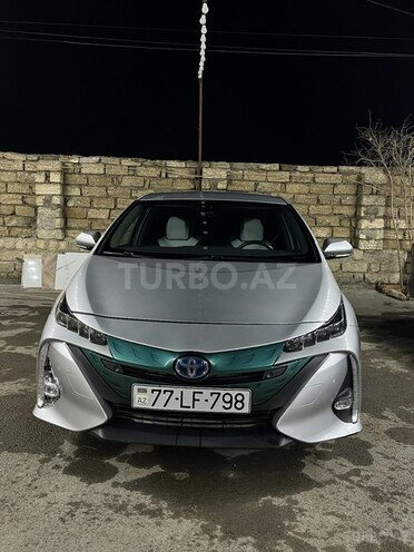 Toyota Prius Prime-3