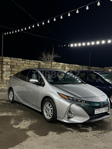 Toyota Prius Prime-4